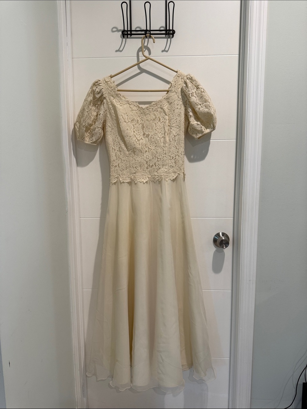 Ivory Lace Puff Sleeve Dress